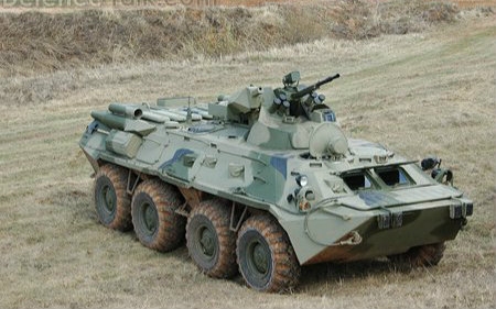 俄罗斯btr-82装甲运兵车