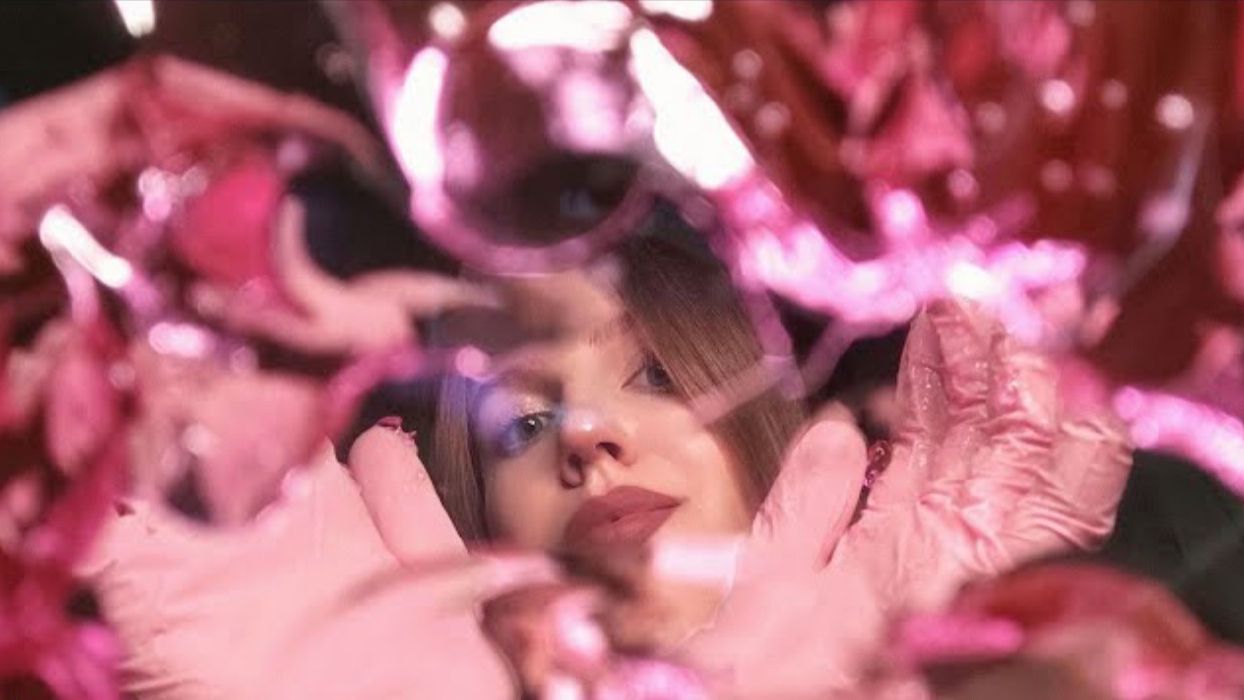 护肤.戴手套的凝胶面部按摩(2024.4.23)