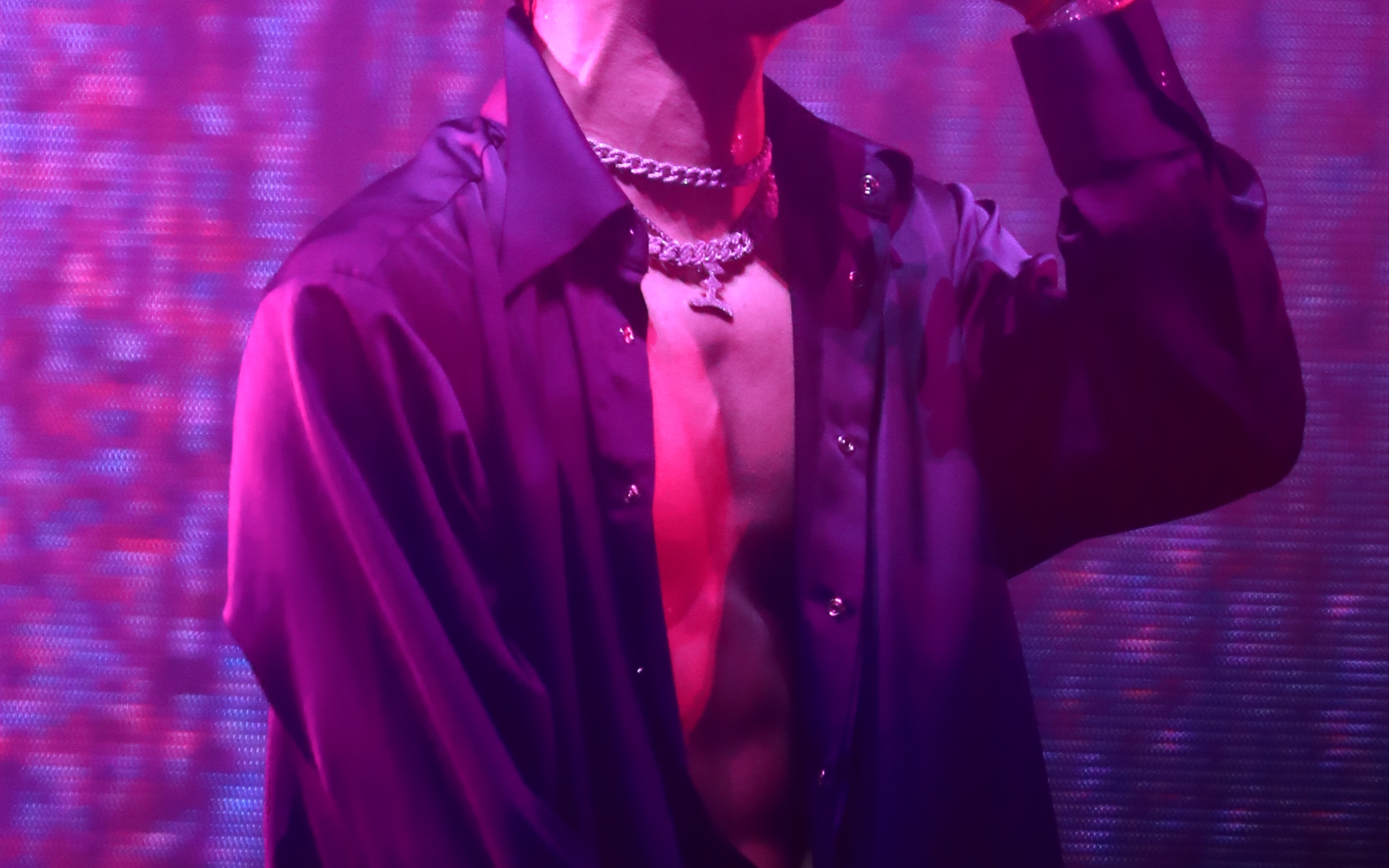 王嘉尔journey328 《okay》片段 露背 胸肌警告_哔哩哔哩 (゜-゜)つロ