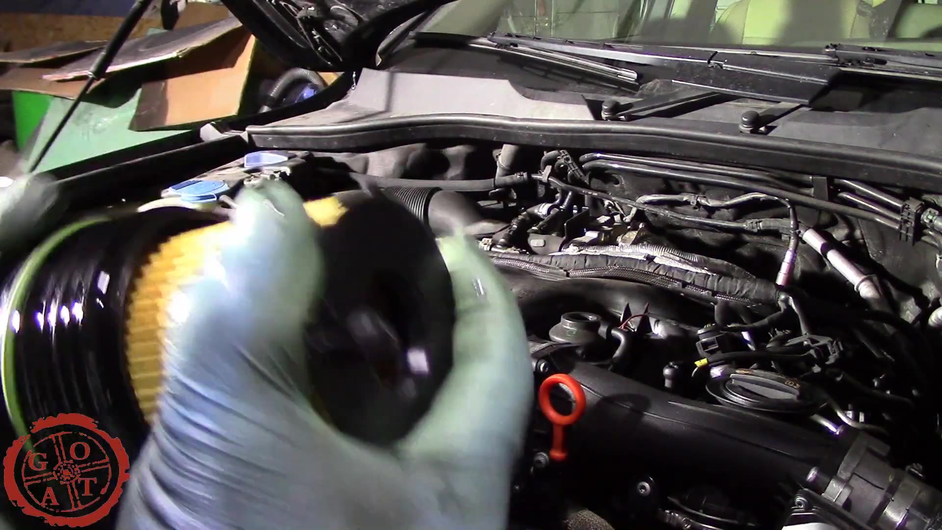 活动  奥迪 q7 发动机保养机油及过滤器更换