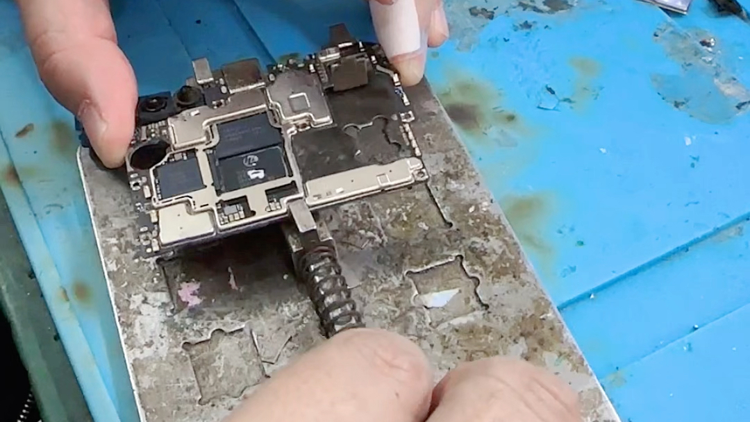 华为nova7pro无声音,音频ic供电电感问题.