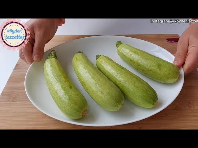 [图]My grandma taught me this recipe. This is what I do when I have 4 zucchini--