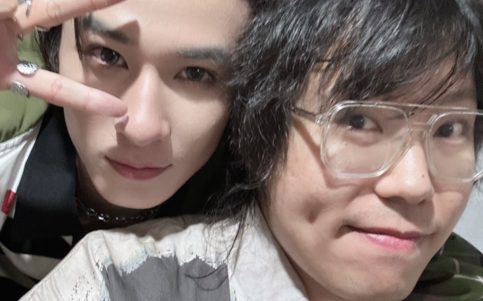 【原际画】黄锐内娱kiss第一人,原际画易安kiss团终于来了!