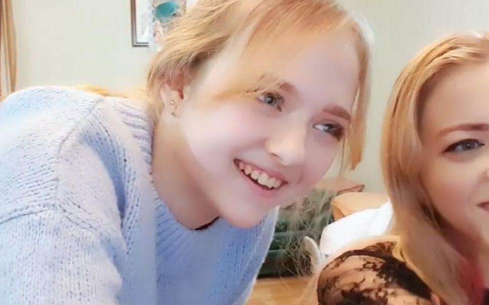 铁锤妹妹跳恰恰-安吉丽娜angelina