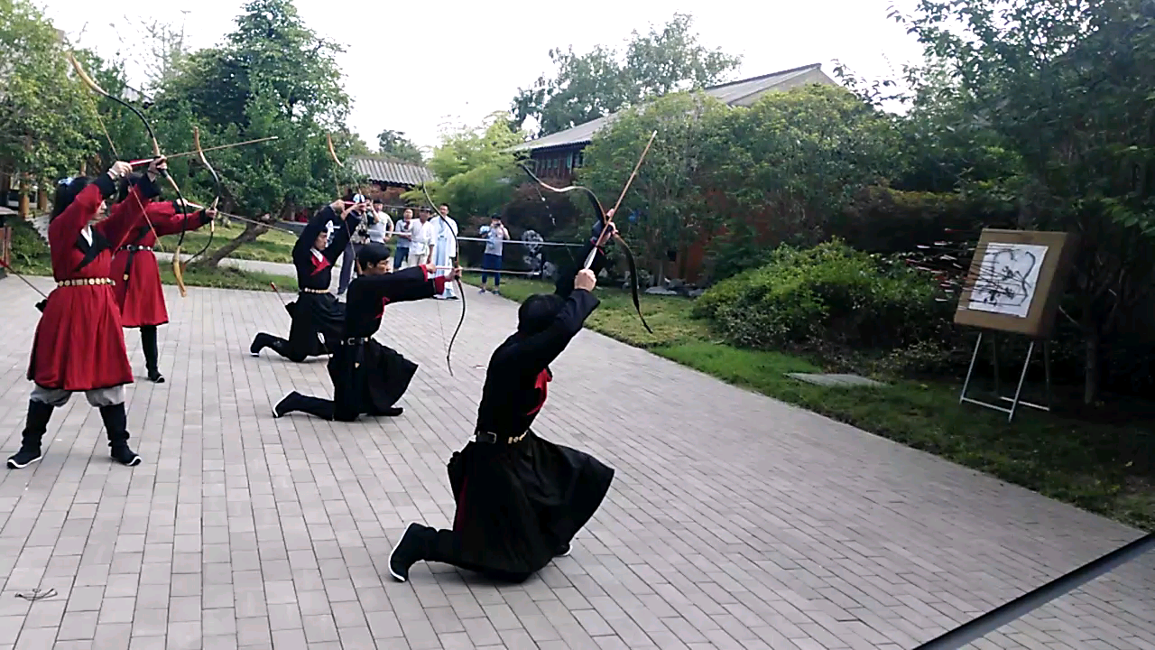 扬州汉月汉服社6.17端午雅集——箭阵表演