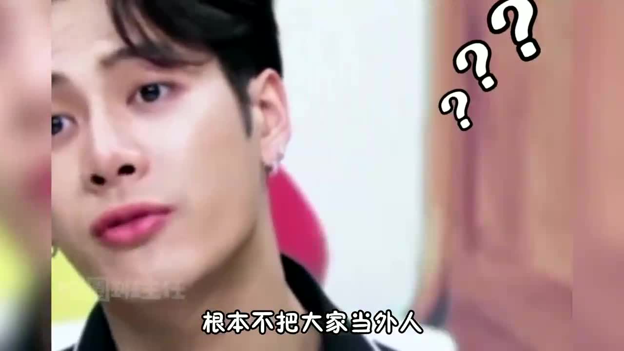 王嘉尔的颜值是脑子换的吧!塌房全靠这张嘴,虎狼之词张嘴就来