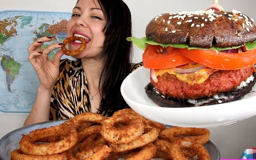 【divine munchies英语吃播】汉堡 洋葱圈