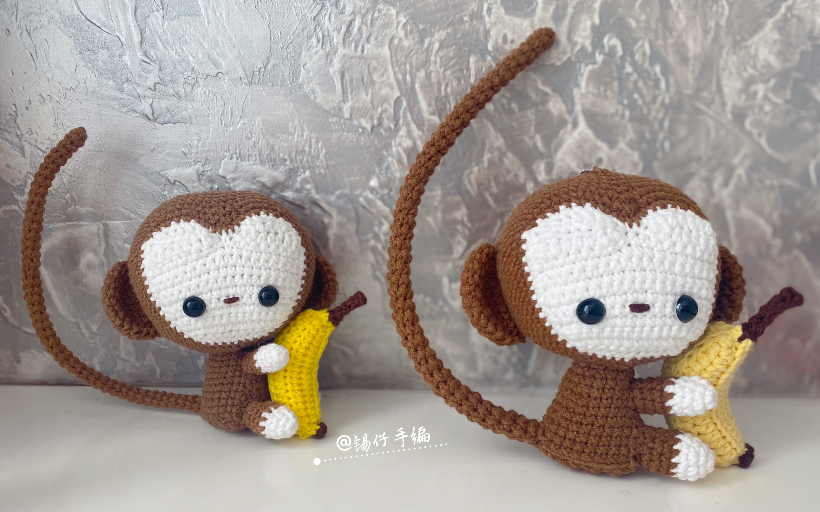 钩小猴子抱香蕉的图解图片