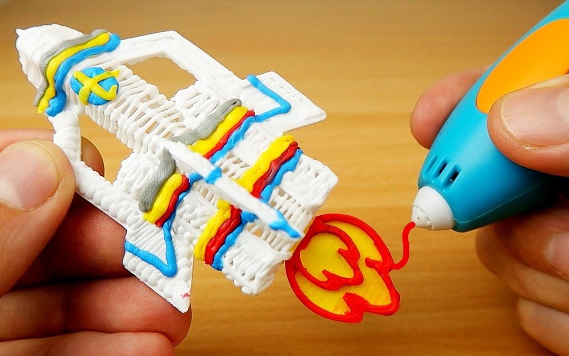 有了神奇3d打印笔可以干什么牛人画了一只火箭成品太精致了