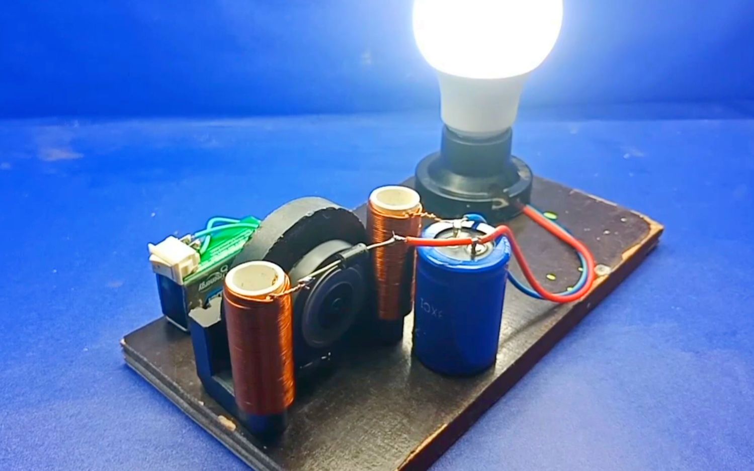 简易电路板焊接灯泡图片