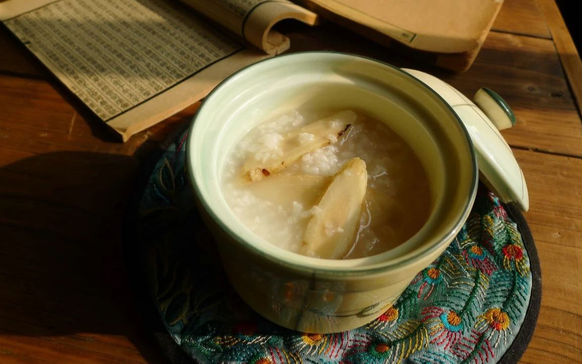 陈允斌老师教您立秋养生(3)立秋补气,宜食黄芪粥