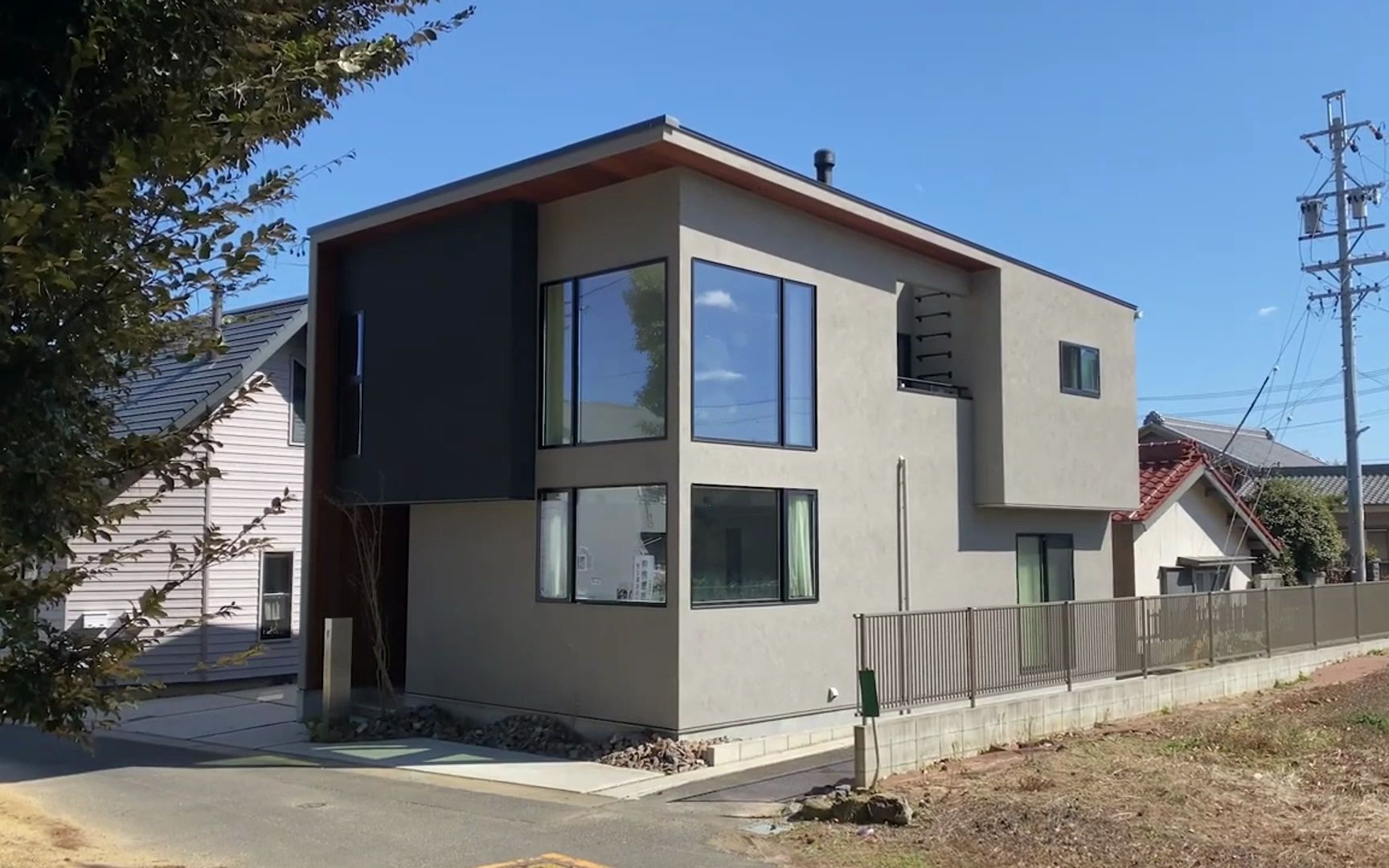 【云看房】看一栋日式一户建,这次的设计终于阳间起来了