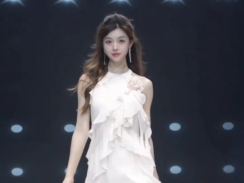 中国时装秀 ogs东方女孩时尚秀 可爱美女小姐姐日常穿搭秀场