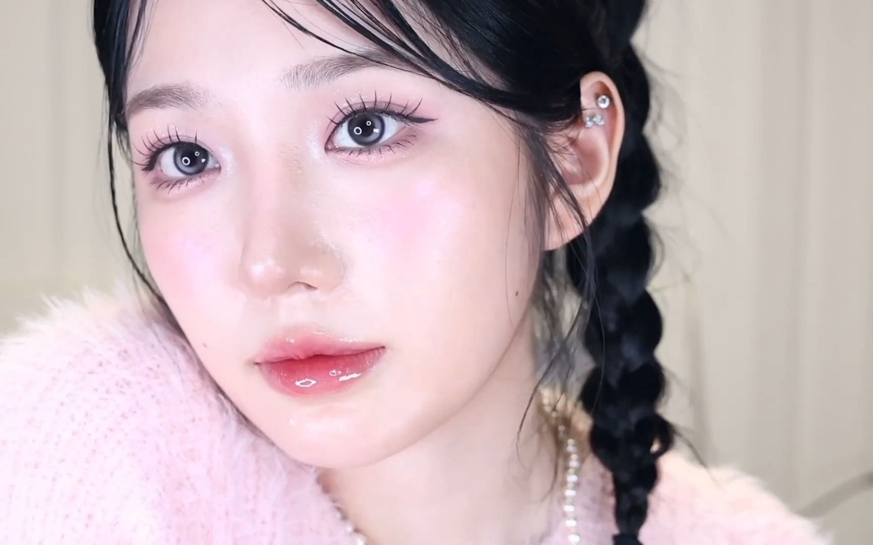 【kimcrystal】2311113今年年末派对冷色调女神是我 闪亮的亮片妆容