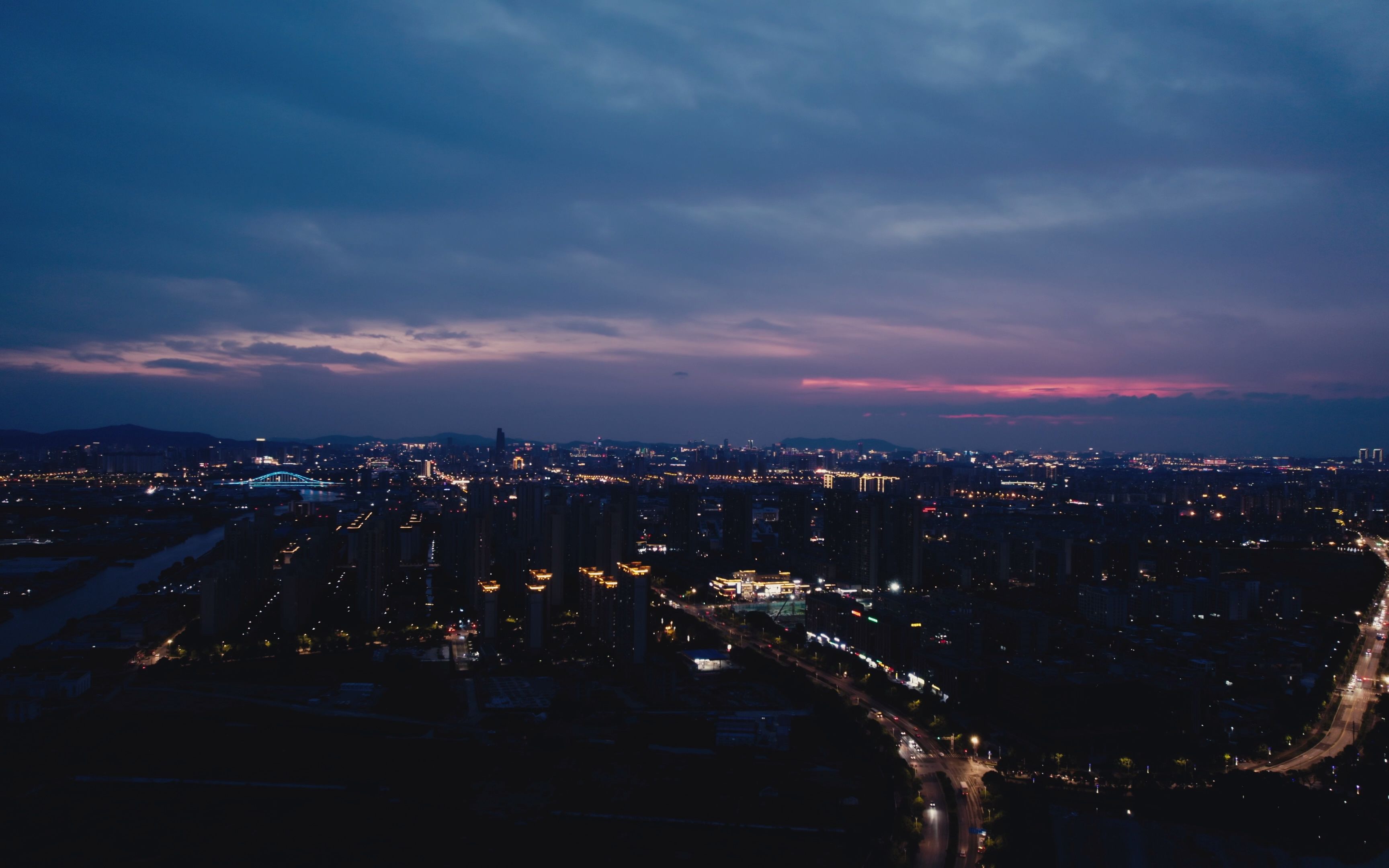 大疆御air2夜景图片