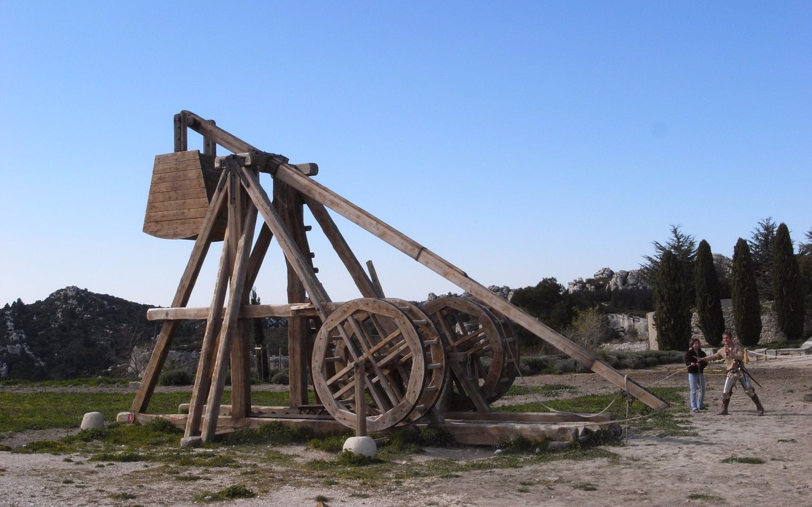 分分钟攻下城墙不是事,看古代巨无霸战车在战场上如何所向披靡