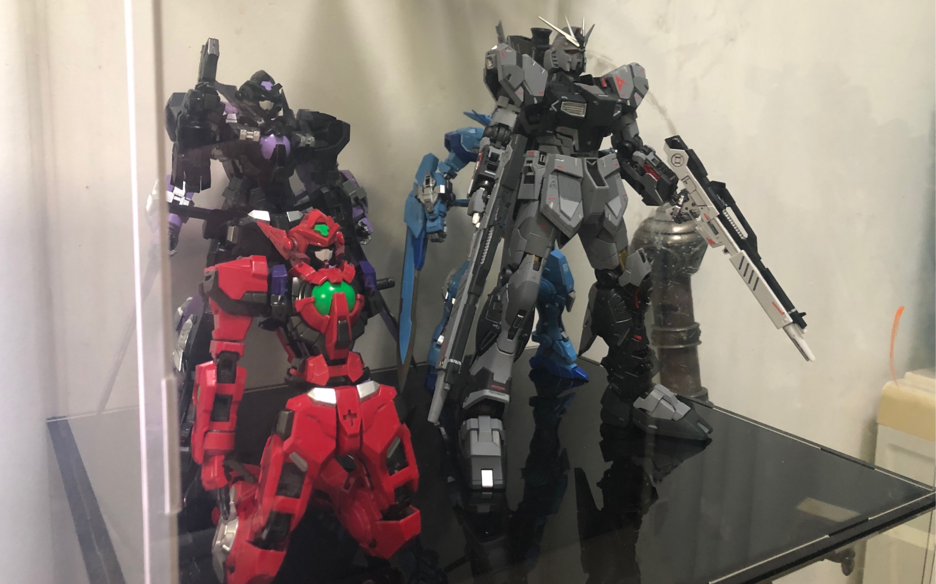 万代:这可是我的拿手好戏(大班8816 正义女神同模换色前四弹)红色又