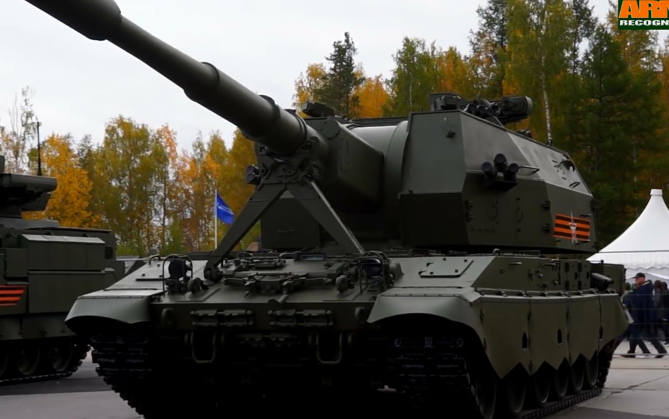 【俄罗斯武器装备展览会-2015】2s35 "联盟-sv"自行榴弹炮