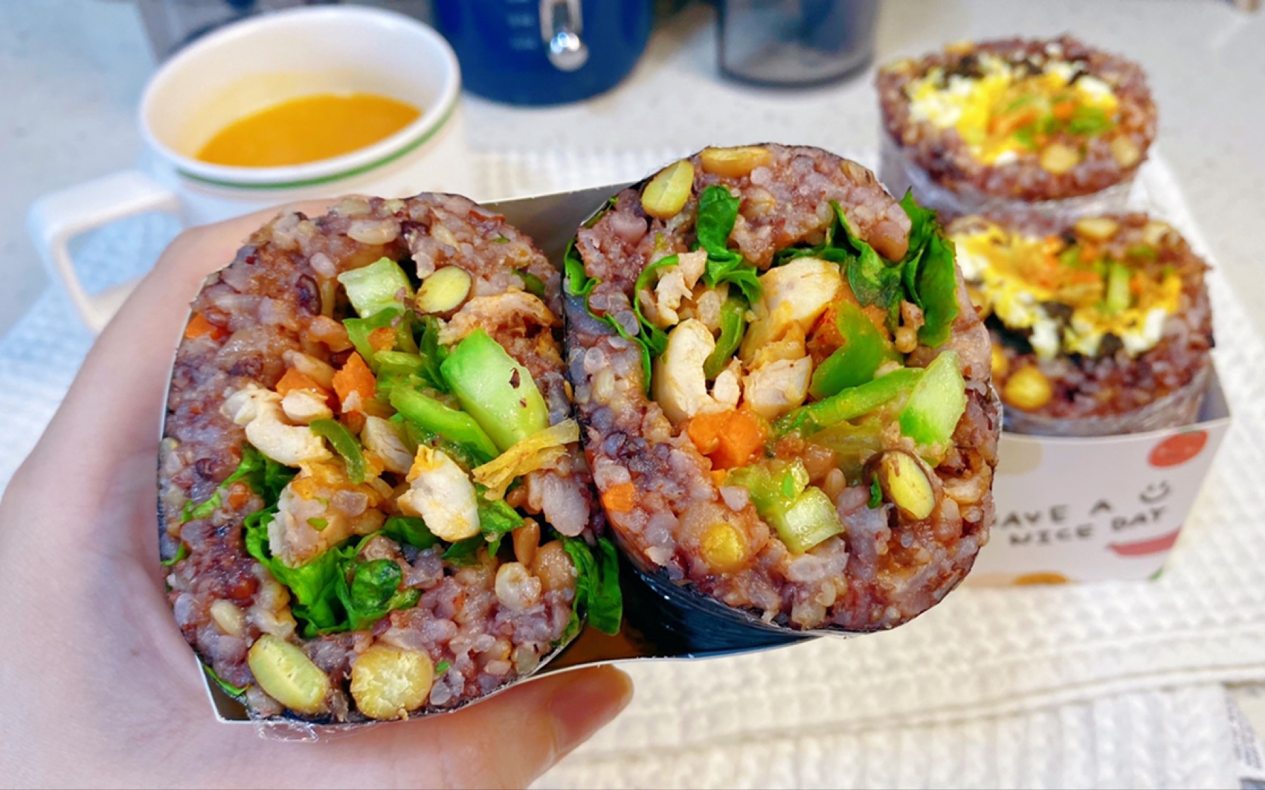 减脂必备杂粮大饭团,饱腹感十足低脂又健康,超级简单你学会了没?