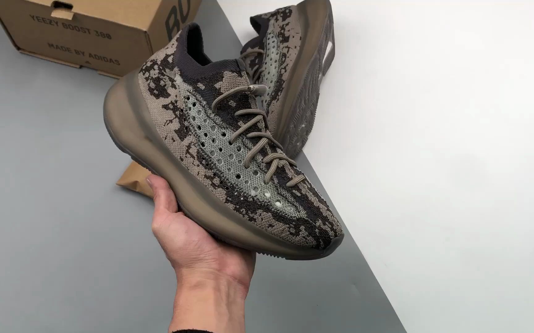 adidas yeezy boost 380 "stone salt" 黑灰 性价比触顶