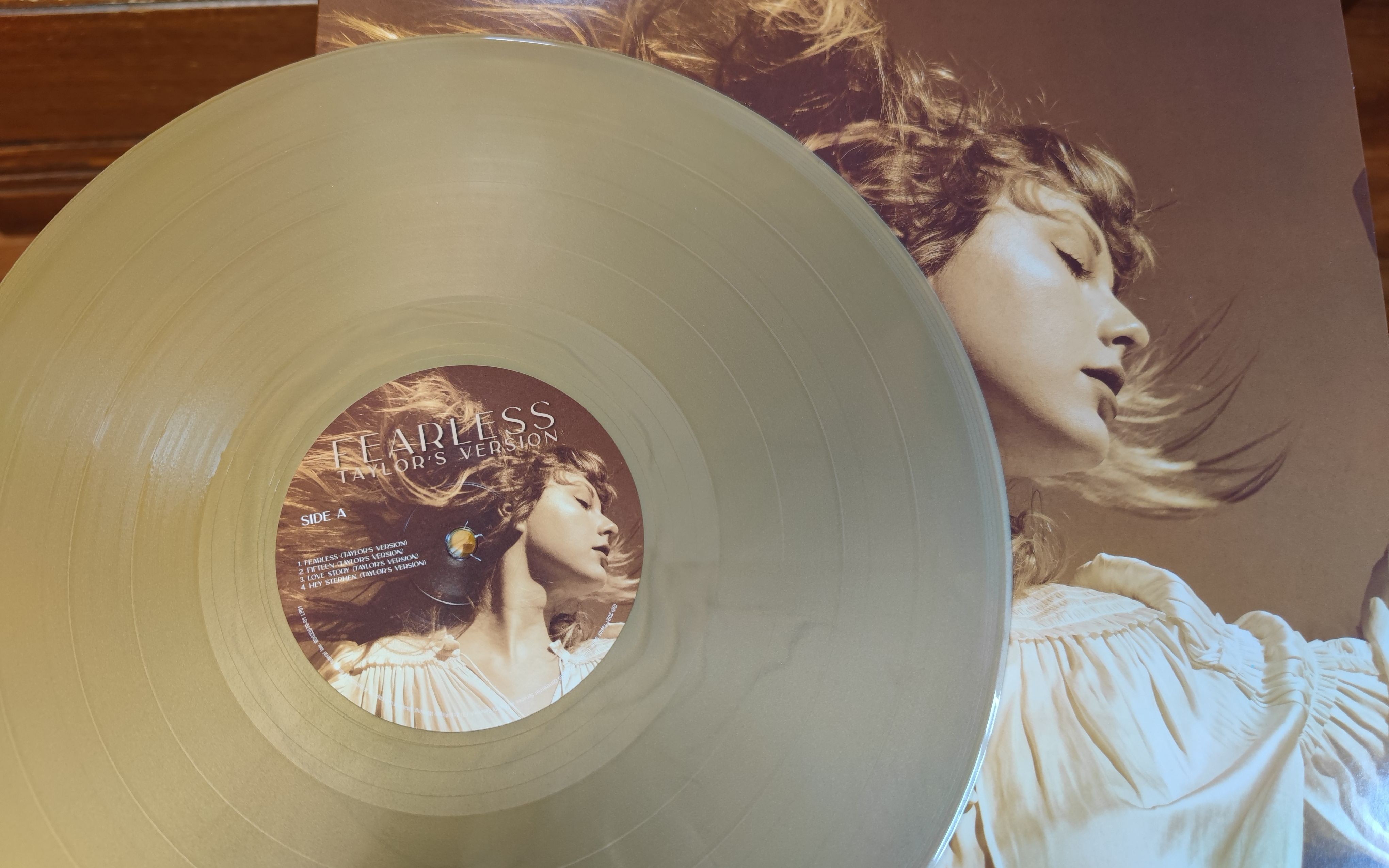 fearless (taylors version) 霉霉 无畏重录版金胶的开箱视频!