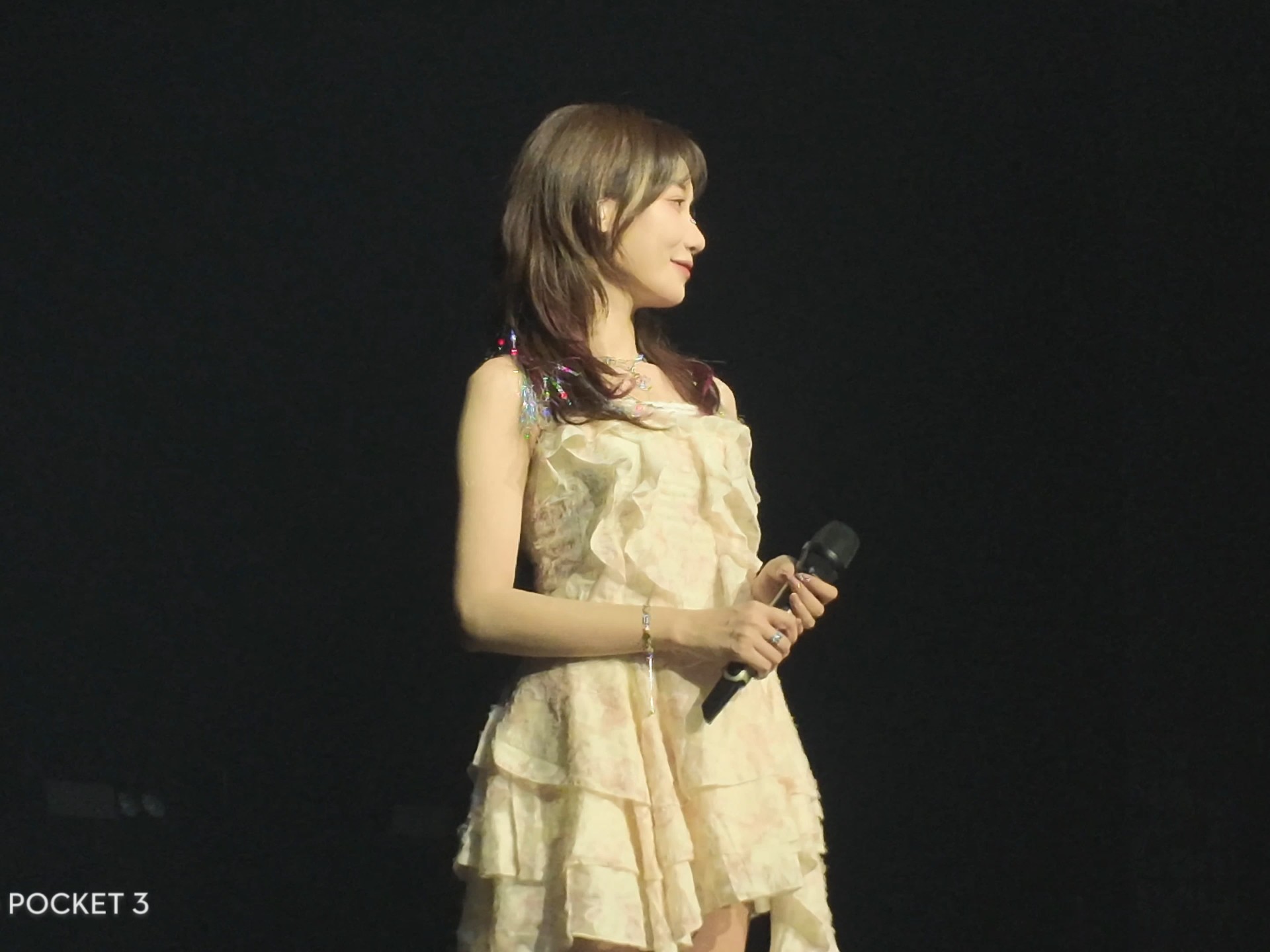 [B站] 【小缘】【4K】20250726光谱独白（杭州live）- 写了很久的歌