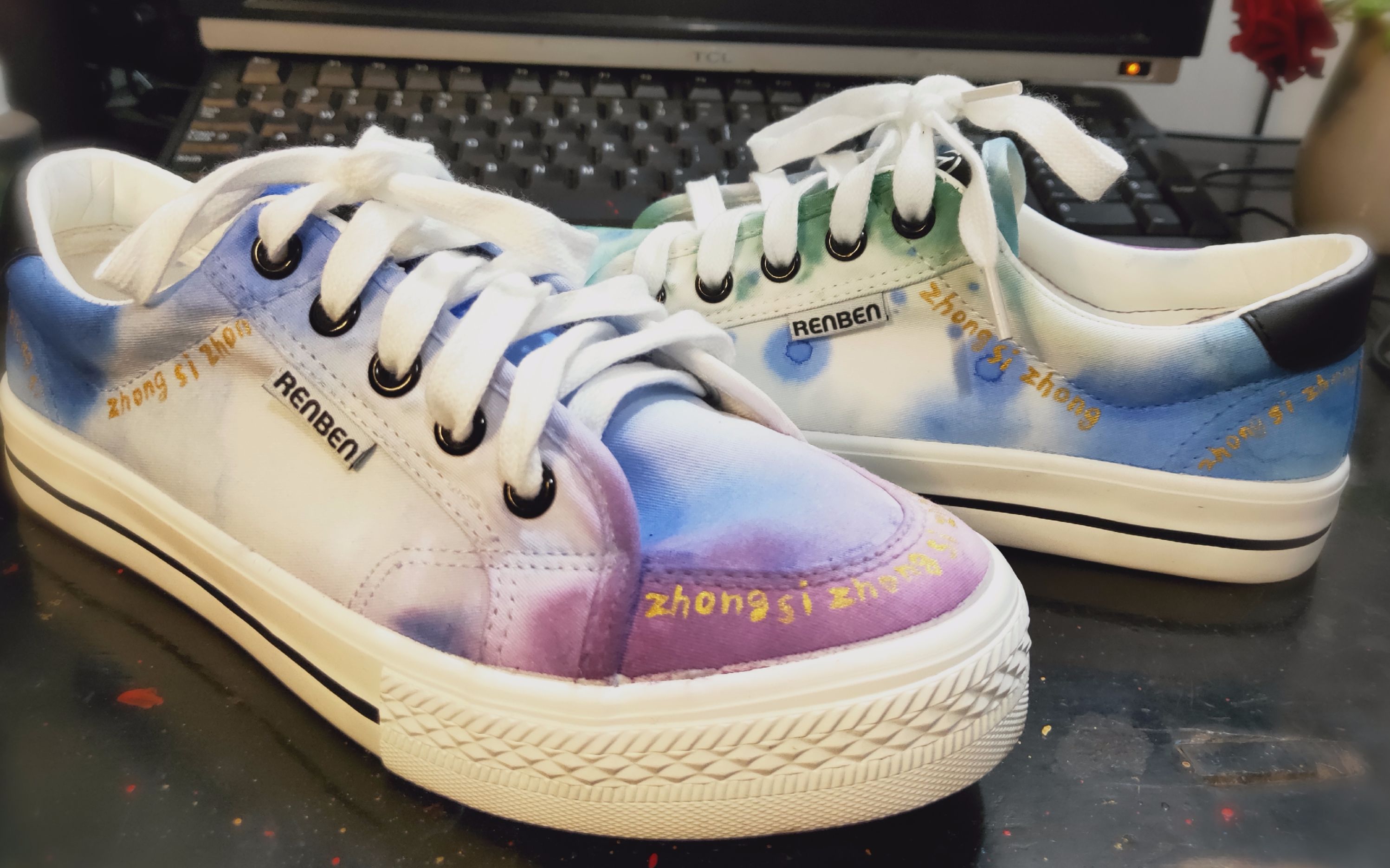 水彩画法——晕染帆布鞋子