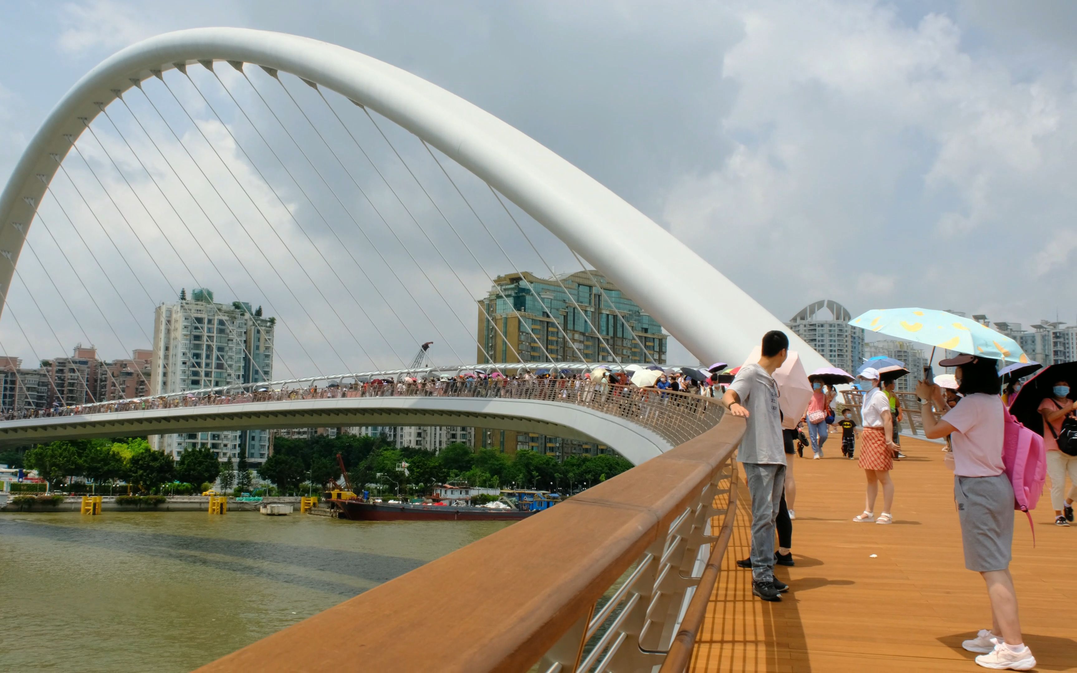 海心桥 一个外形设计匠心 桥面设计用心的景观大桥 值得给个赞