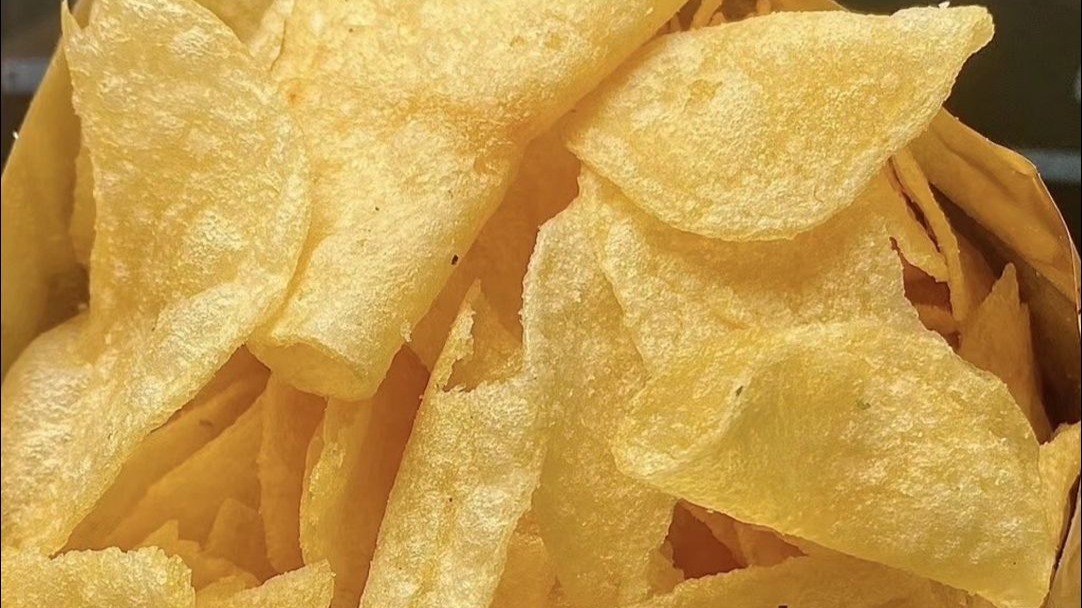 上海骨科主任医师称，薯片是垃圾食品中的垃圾食品，第二是汽水、奶茶