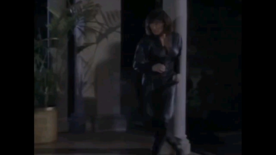 女反派扭脖子偷袭合集