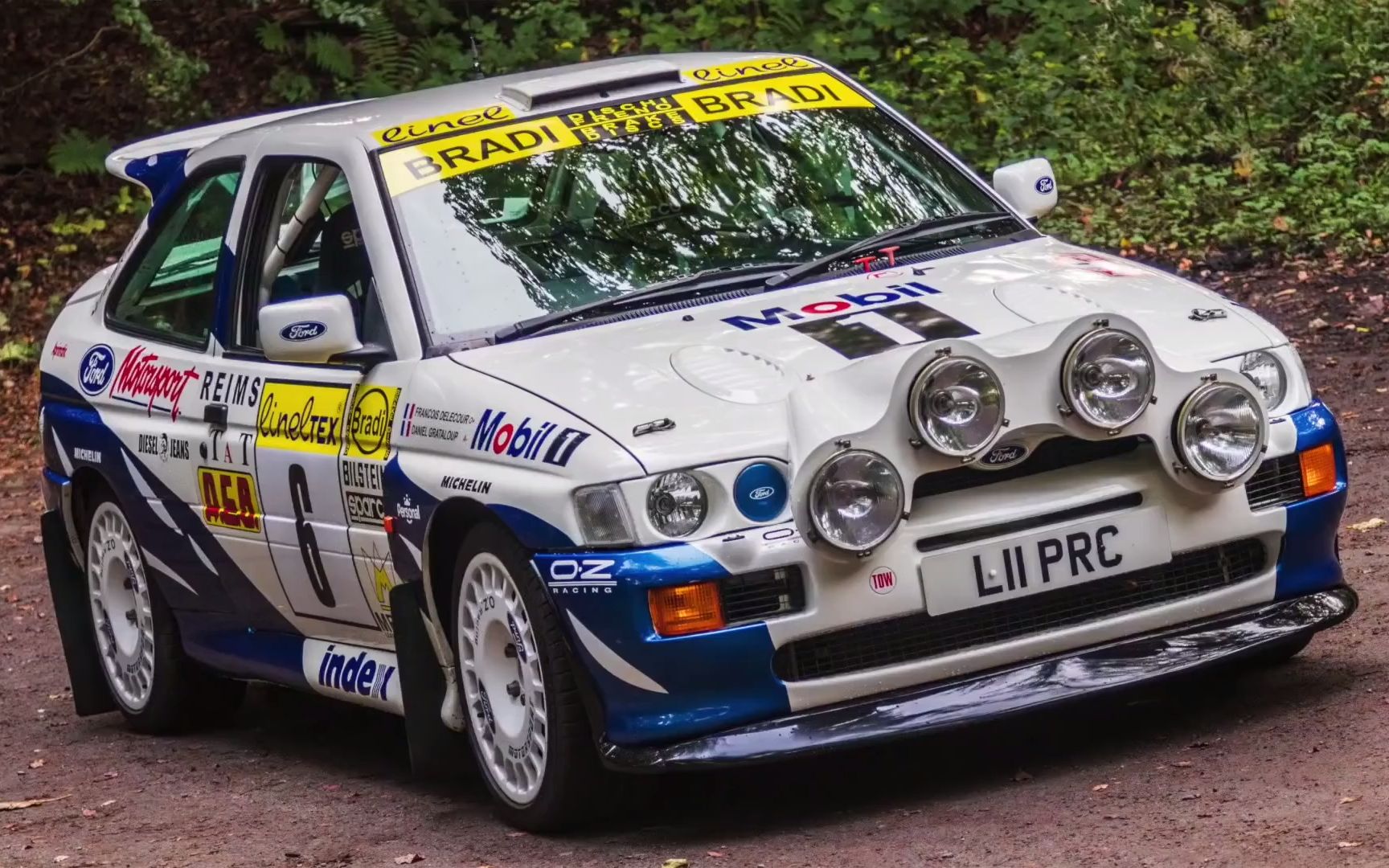 ford escort cosworth rac rally car