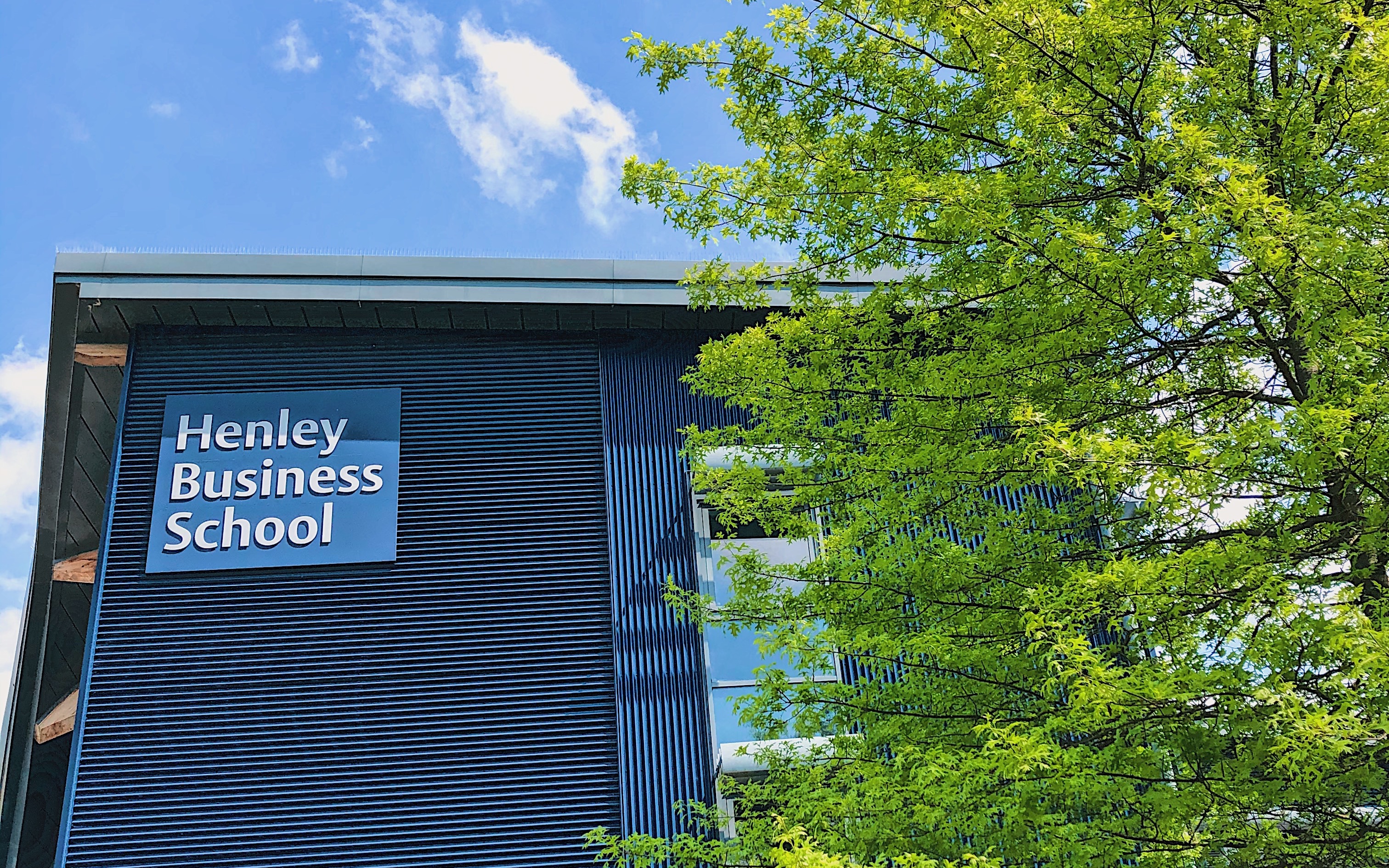 一分钟带你了解亨利商学院