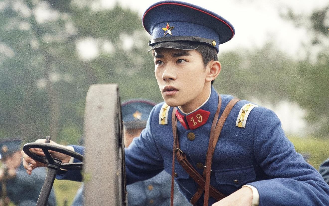 【军装魅影,踩点】 高燃 a爆的军阀都有了,军阀太太还会远吗