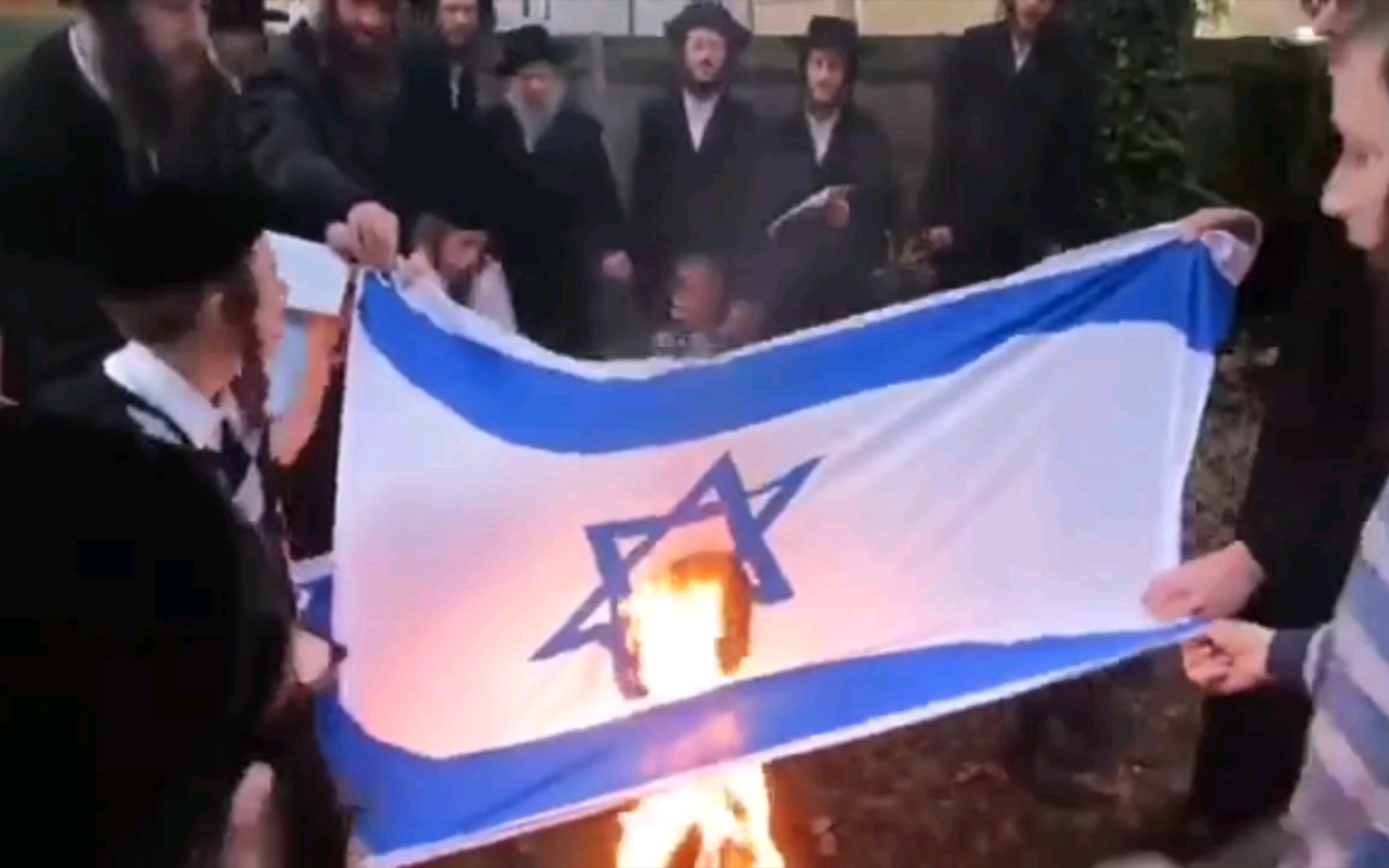 犹太人焚烧以色列国旗