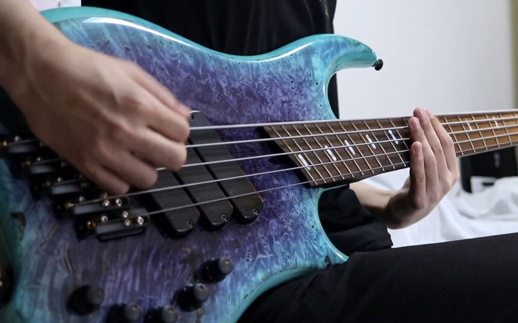 bulb - oxisius (bass cover)