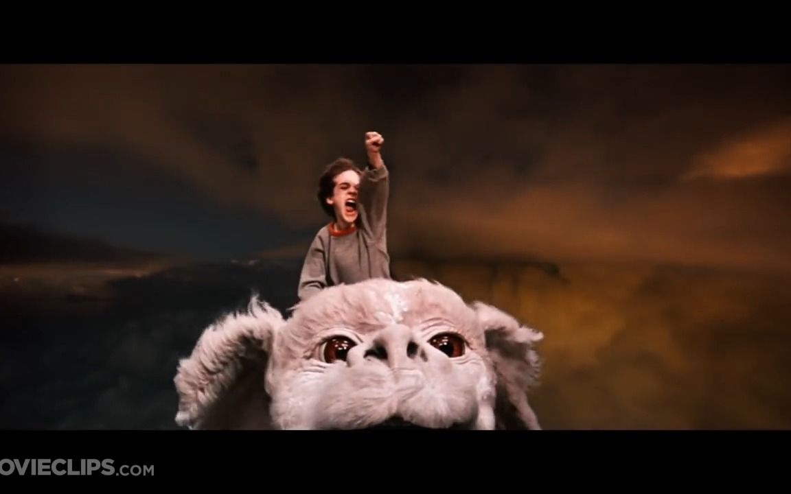 [图]The Neverending Story《大魔域》(10/10) Movie CLIP - Flying Falkor (1984)