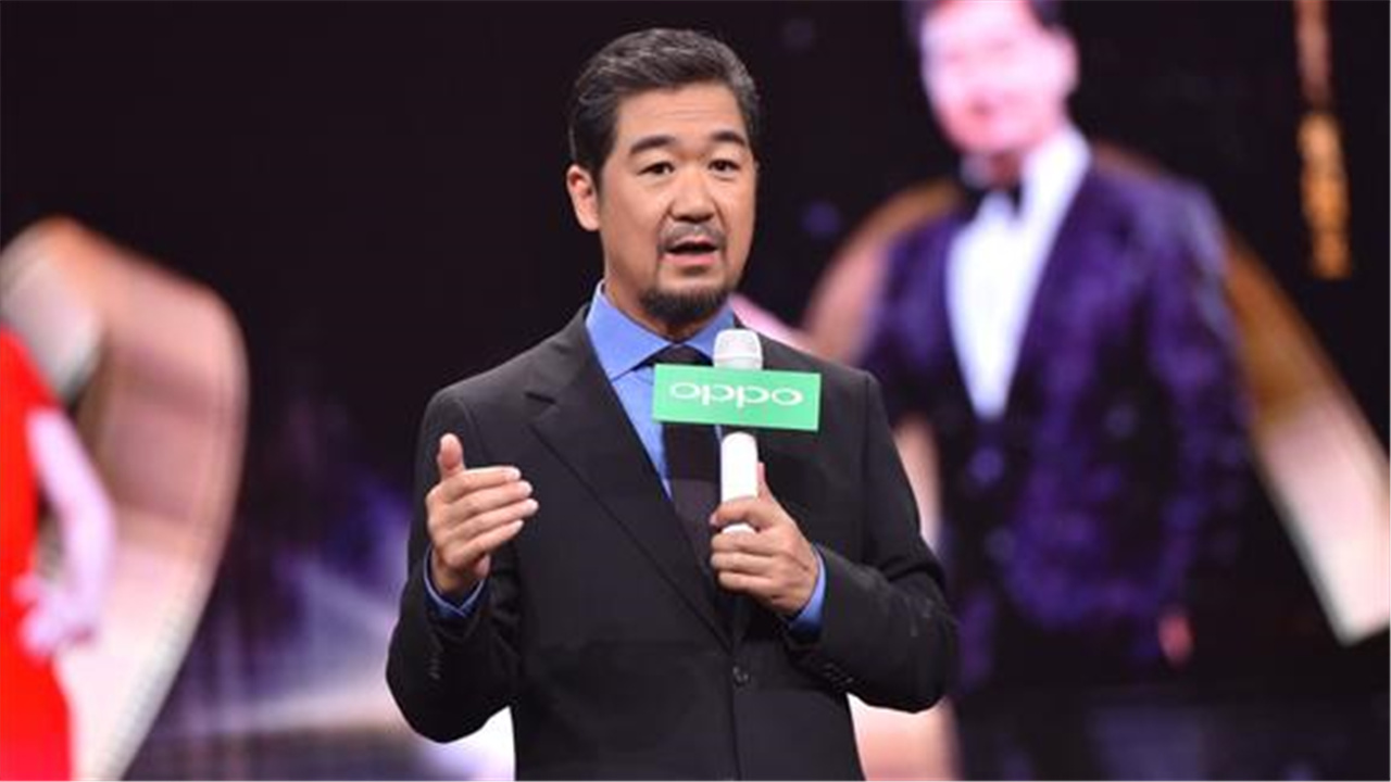 张国立和岳云鹏比成就,用河南话吐槽岳云鹏,这河南话说的老是中