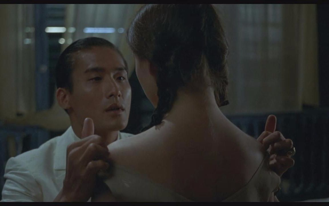 三分钟看完法国电影《情人》每个大叔都有一个萝莉梦