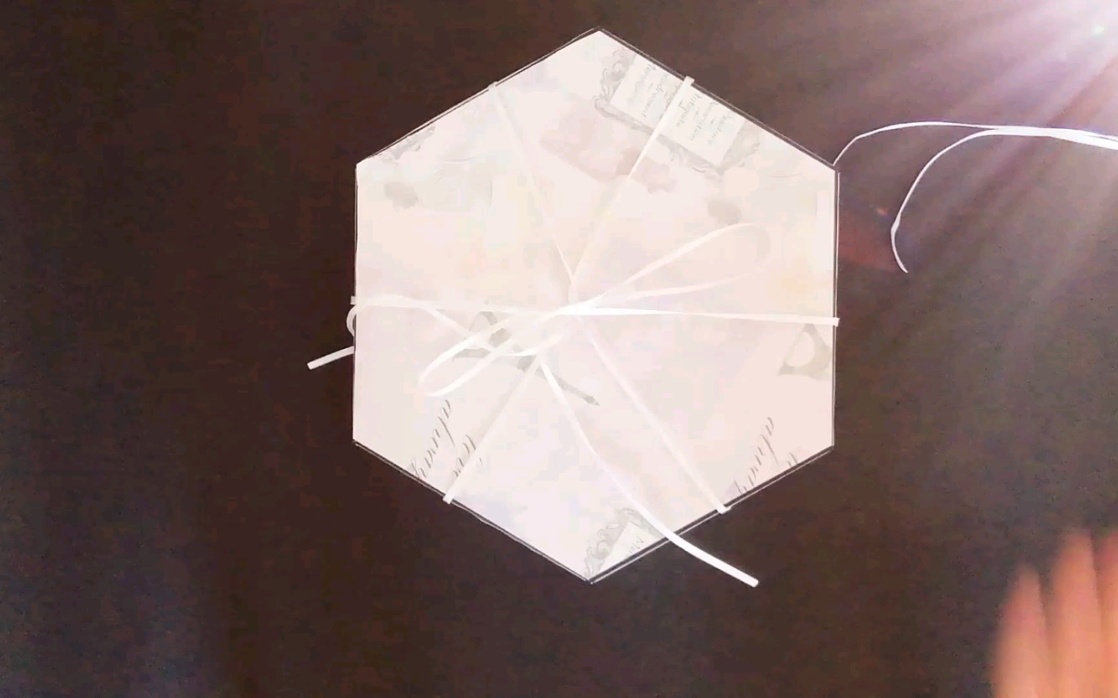 小屁孩的手工作业爆炸盒子20新出锅的盒子东西物语交作业辣