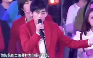 Download Video: 【苏醒｜0713】兄弟们一起唱Allen的成名曲，吉杰一开口人我直接爆笑