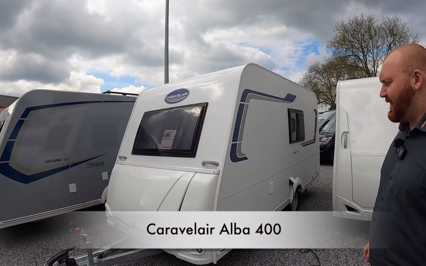 法国卡莱尔拖挂房车 - caravelair alba 400(机翻字幕)