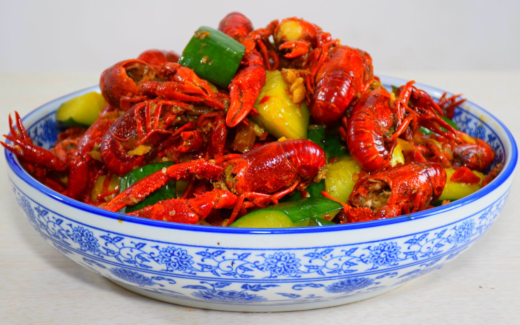 吃小龙虾的季节分享一个简单实用的香辣小龙虾做法喜欢的收藏