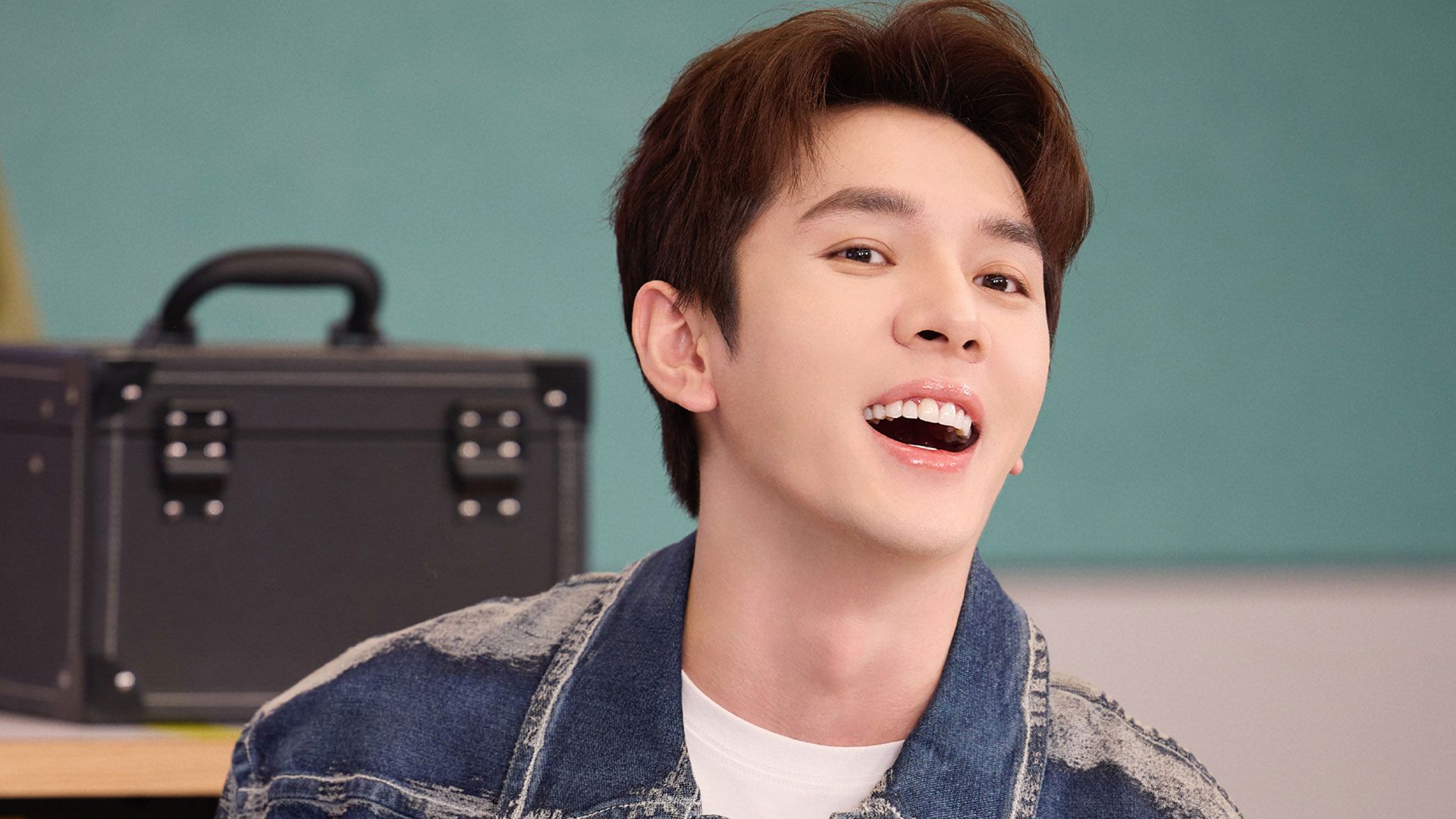 李佳琦进军新赛道即将录制披哥4,网友:不敢看了,怕被骂不努力