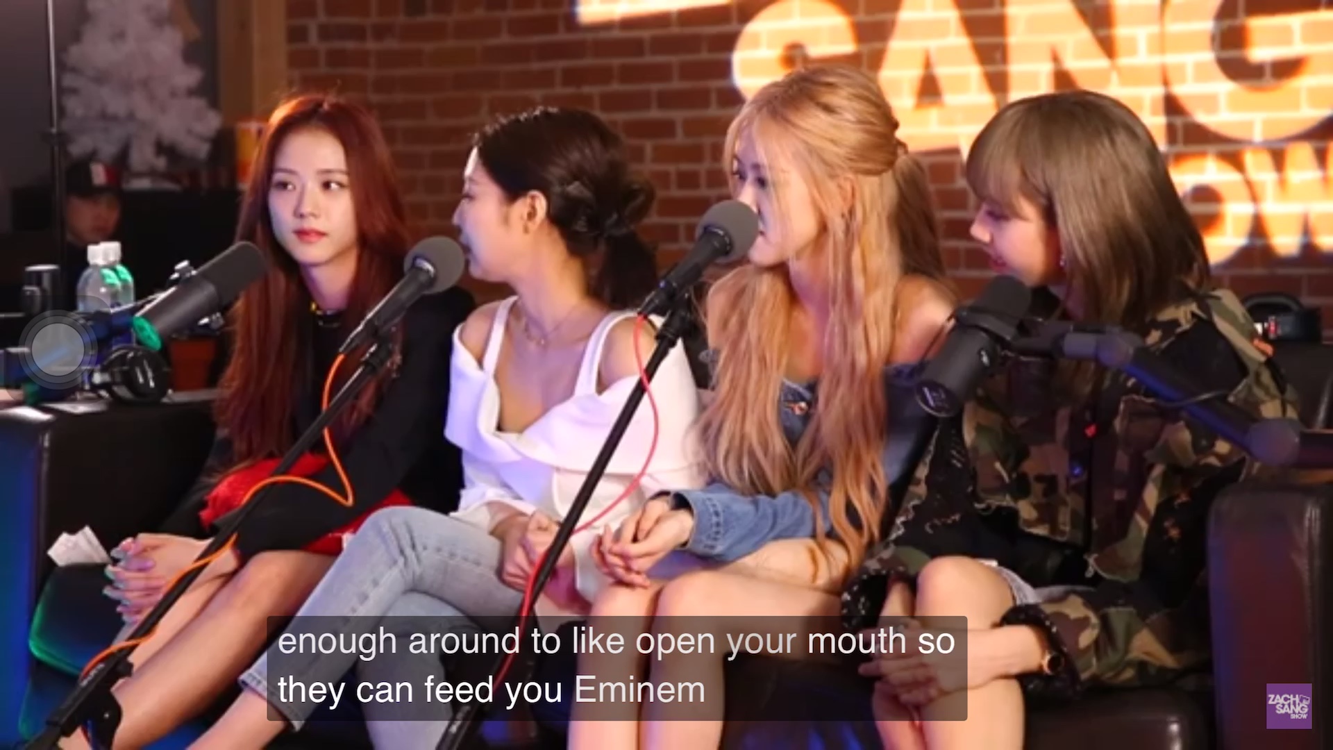 blackpinkcoachella音乐会后美国采访完整版综艺jisoojennieroselisa