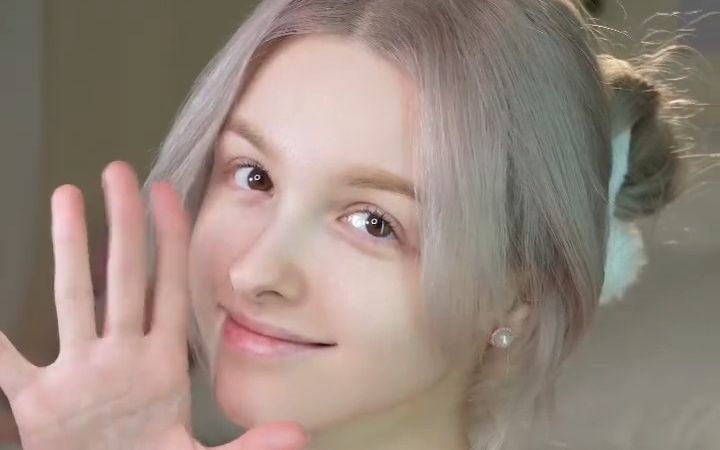 elina怎么读 B站