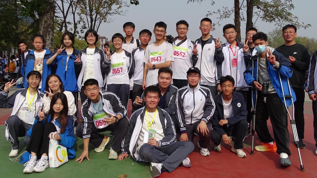 潍坊一中第94届运动会高76级六班燃向混剪