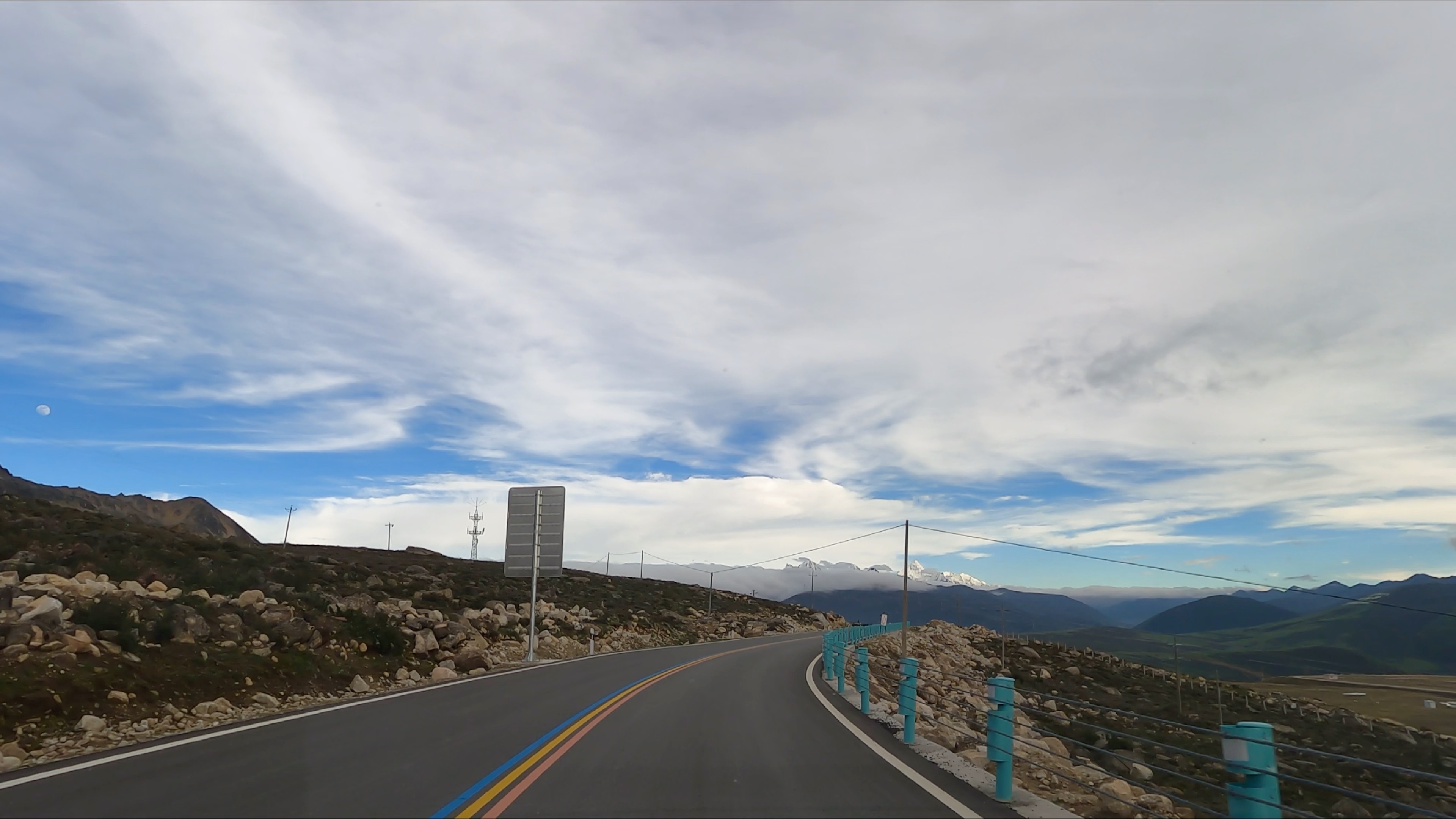 川西自驾-康定机场彩虹路_哔哩哔哩_bilibili