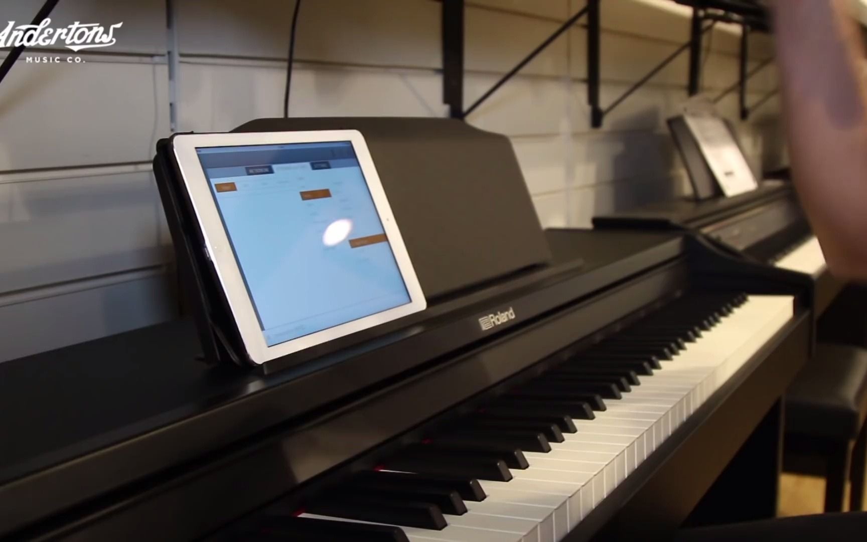 roland rp102电钢琴演示——键盘中国转载