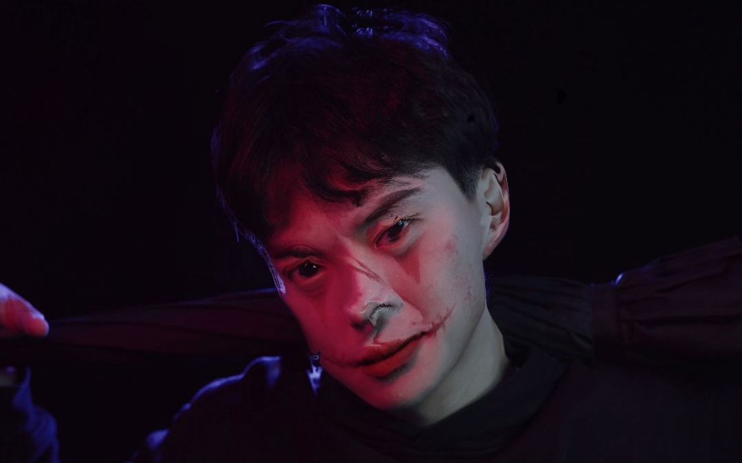 本色出演——穷鬼