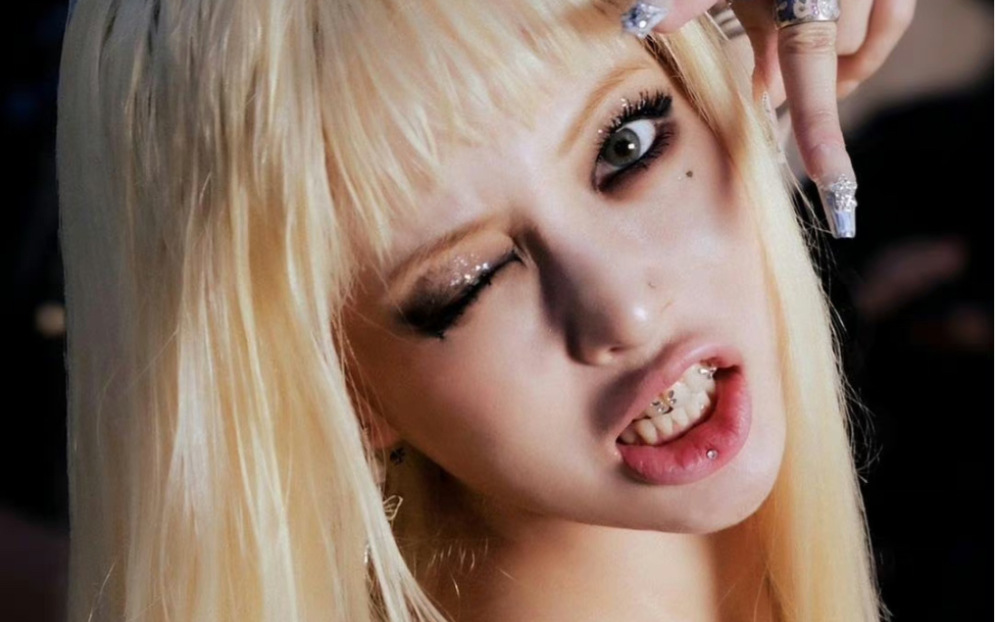 从red到attitude 各个阶段的泫雅都没有代餐